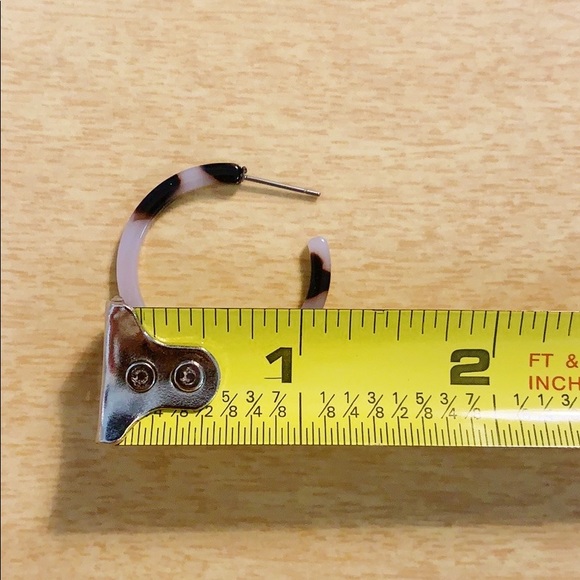 Tiny brown and cream acrylic tortoise hoops - Picture 2 of 3